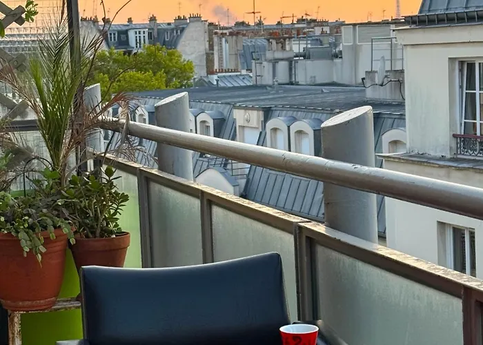 Grand Vue Sur La Tour Eiffel *